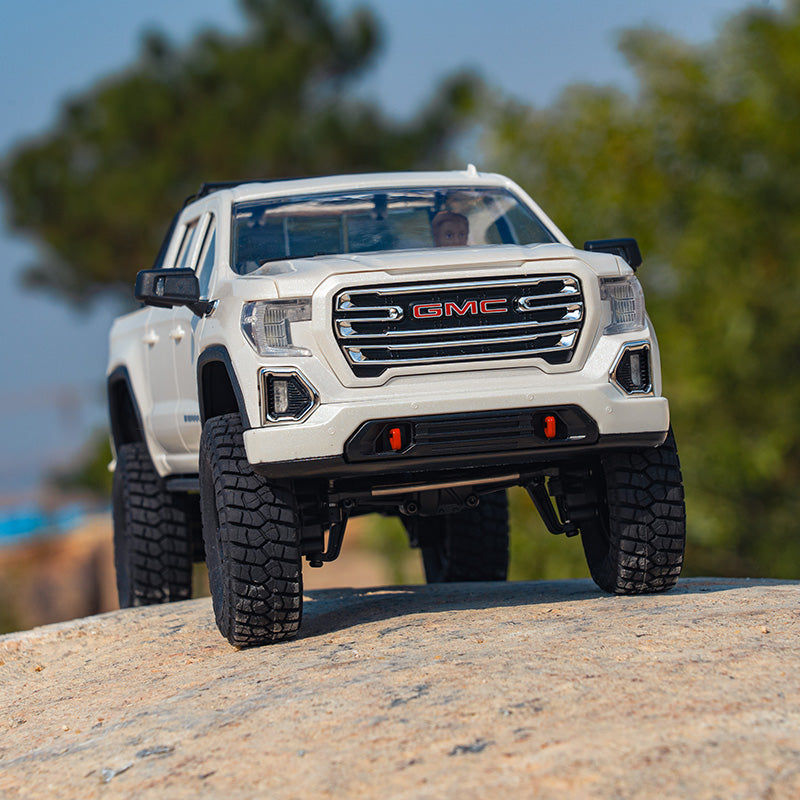 FMS FCX18S 1:18 GMC Sierra S RTR Brushless (Discontinued)