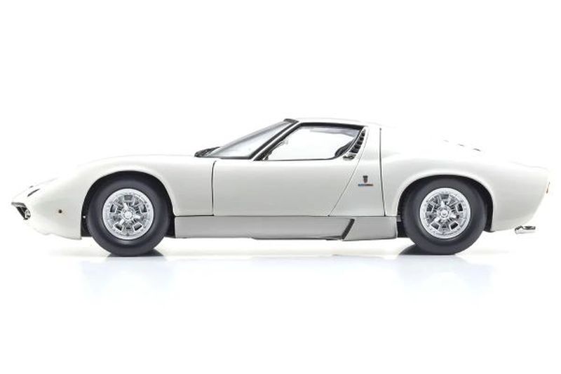 1/18 Scale Lamborghini Miura P 400 Die Cast Model (White)