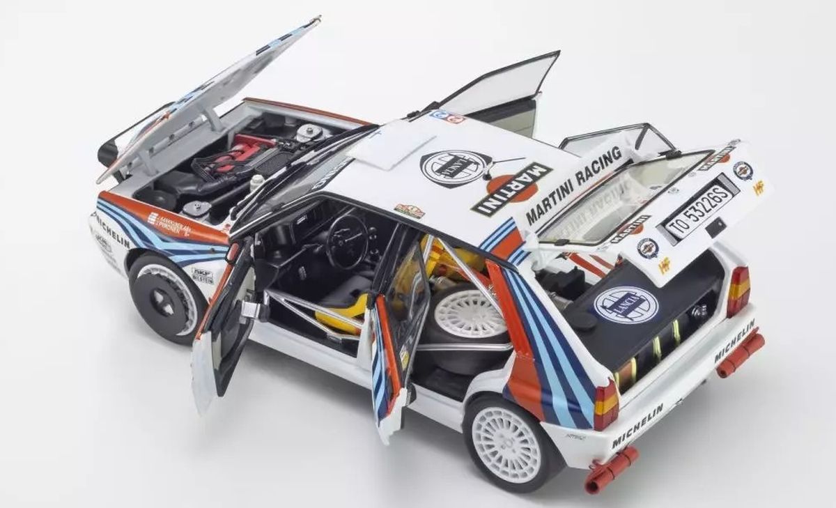 1/18 LANCIA DELTA INTE EVO PORTUGAL 1992 Martini #4 Diecast Model