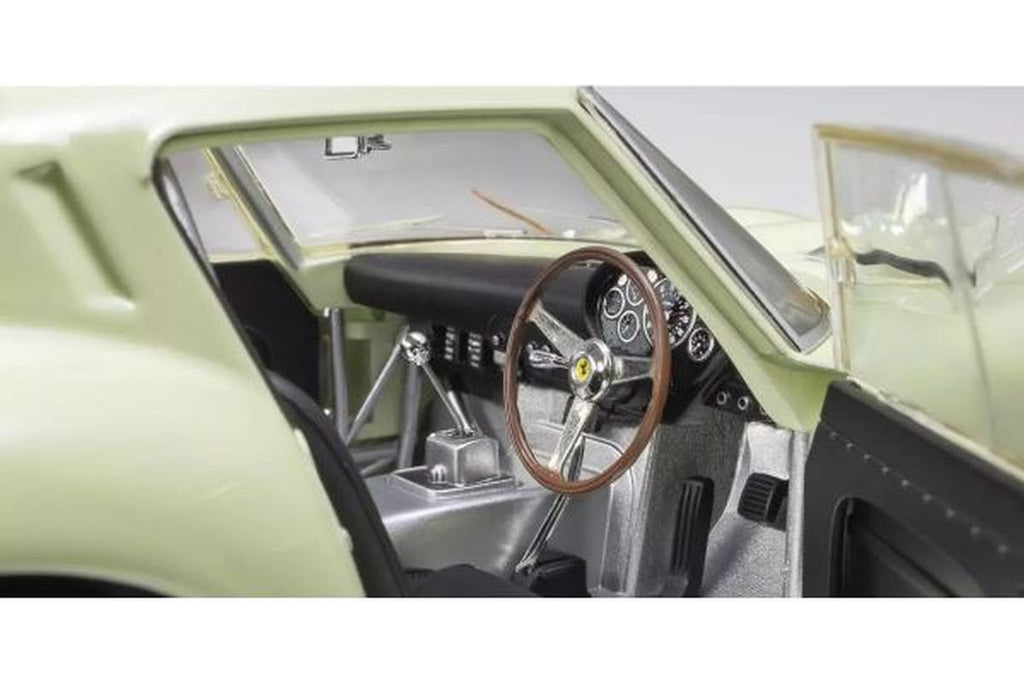 1/18 Ferrari 250GTO 1962 LM #20 (LIGHT GREEN) Die-Cast Model