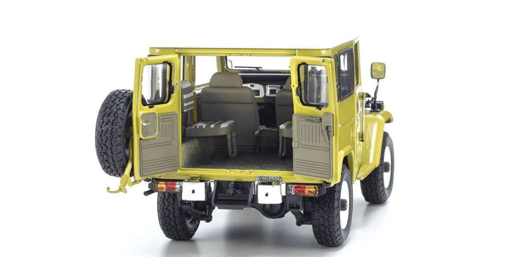 1/18 Toyota Land Cruiser 40 Van (Yellow)