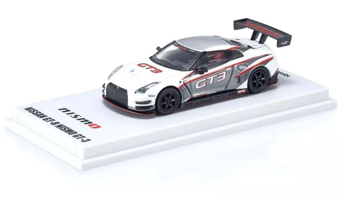 MOTN 1/64 NISMO R35 GT-R GT3 with LED (WHITE) Diecast Model