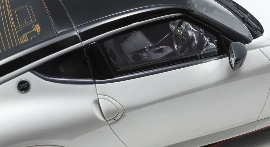 Samurai 1/18 NISSAN FAIRLADY Z NISMO 2024 (White) Resin Model