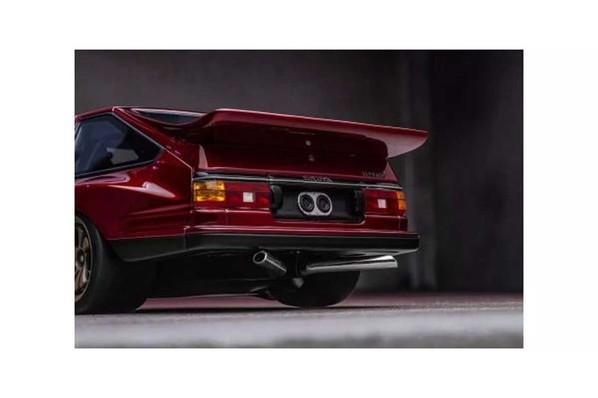 SAMURAI 1/18 Toyota Sprinter Trueno (AE86) Khyzyl Saleem Red Resin Model