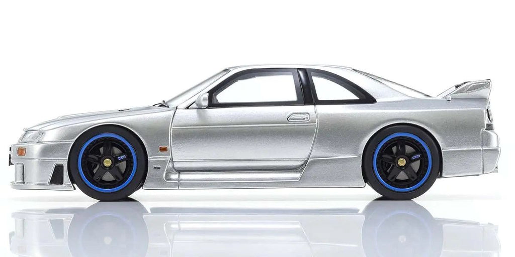 Kyosho Original Diecast 1/43 Nismo GT-R LM (BCNR33) Silver